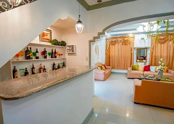 Spacious House In Talamban, 호텔 2*